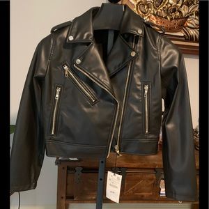 🌺🌺 ZARA Faux Leather Jacket 🌺🌺
